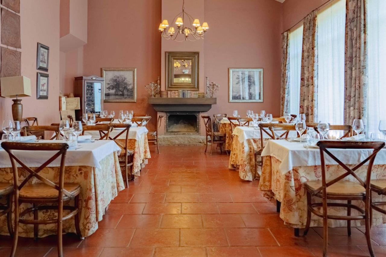 Posada Real Restaurante El Linar Del Zaire Burgohondo Exterior photo